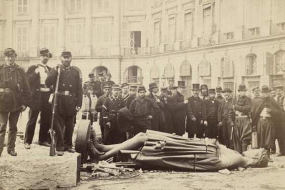 Δέκα θέσεις για την επανάσταση και την κομμουνιστική ταυτότητα σήμερα