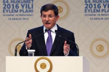 Τουρκία: Αύξηση του κατώτατου μισθού κατά 30% ανακοίνωσε ο Νταβούτογλου