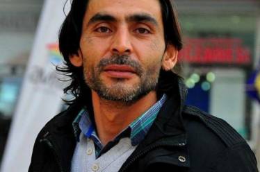 Δολοφονήθηκε στη Τουρκία, 37χρονος Σύρος σκηνοθέτης που κατέγραφε τα εγκλήματα…
