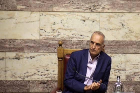 Ο Βαρεμένος αδειάζει Τσίπρα:«Εγώ ούτε σε καρότσα ανέβηκα, ούτε σε τρακτέρ»