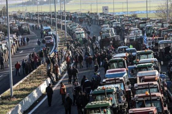 «Η απάντηση θα δοθεί στα μπλόκα»