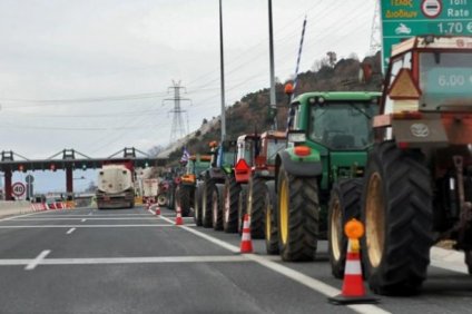 Μπλόκο και βουλγαρικό αντι-μπλόκο στο τελωνείο της Εξοχής