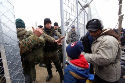 Στρατό στα σύνορα Ελλάδας-ΠΓΔΜ σχεδιάζει να στείλει η ΕΕ!