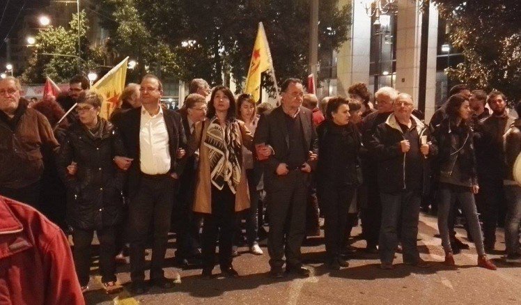 ΛΑΪΚΗ ΕΝΟΤΗΤΑ: ΦΙΑΣΚΟ ΚΑΙ ΠΑΡΩΔΙΑ ΤΟ ΣΥΜΒΟΥΛΙΟ ΑΡΧΗΓΩΝ