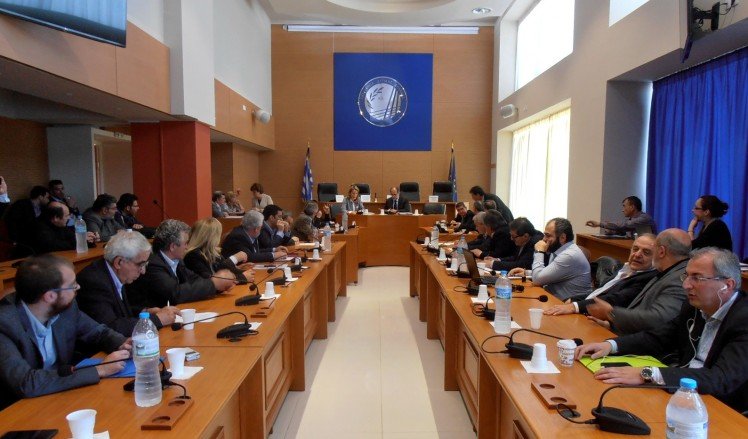Η ΠΔΕ και οι Δήμοι στηρίζουν με αλληλεγγύη τους πρόσφυγες
