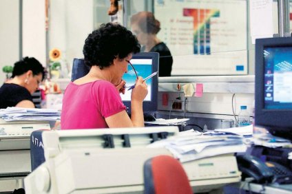 Δημόσιοι υπάλληλοι: Τέλος η 35ετία, σύνταξη στα 67