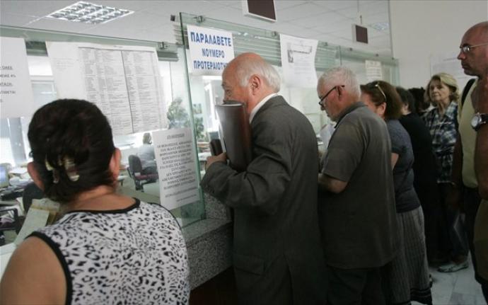 Μειώσεις έως και 40% για όσους συνταξιοδοτούνται πριν τα 67