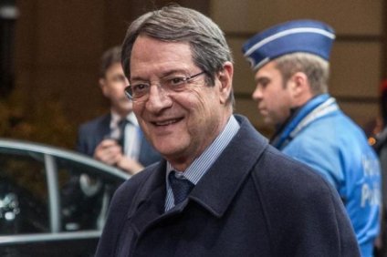 Επίσημα εκτός μνημονίου η Κύπρος