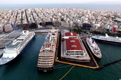 Οι «άλλοι» Σύροι πρόσφυγες στον Πειραιά είναι… εφοπλιστές