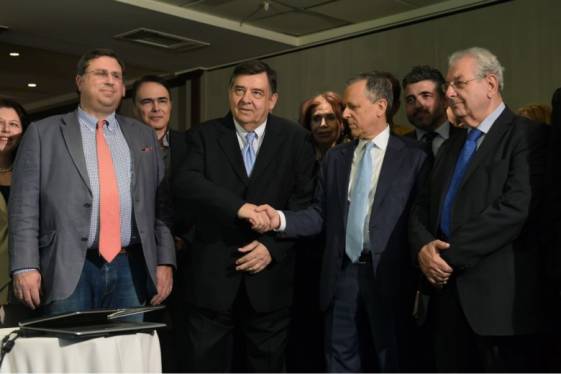 «Eθνική Ενότητα» το νέο υπερ-δεξιό κόμμα Καρατζαφέρη-Μπαλτάκου