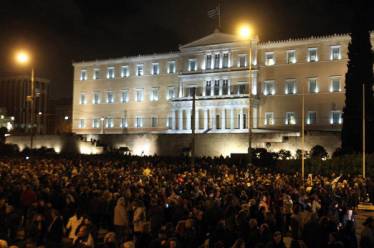 Λαϊκή Ενότητα: ΑΡΚΕΤΑ! ΝΑ ΓΕΜΙΣΟΥΜΕ ΠΑΛΙ ΤΙΣ ΠΛΑΤΕΙΕΣ! 15 ΜΑΪΟΥ…