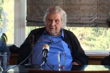 Μίκης Θεοδωράκης: «Θέλουν να σιχαθεί ο κόσμος την Αριστερά»
