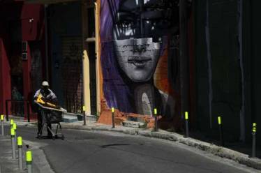 Οι αυξήσεις σε 10 έμμεσους φόρους που θα πλήξουν τα…