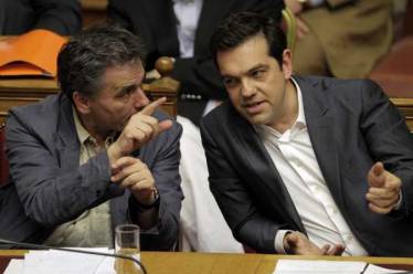 Για αυτόματο… μαχαίρι στους μισθούς δημοσίων υπαλλήλων και ένστολων δεσμεύτηκε…