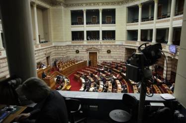 Τα πόθεν έσχες των πολιτικών για το 2012- «Πατρίκιοι και…