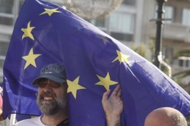 Τη δεύτερη φορά ως φάρσα, του Δημοσθένη Παπαδάτου-Αναγνωστόπουλου