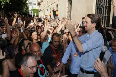 Την Κυριακή οι ισπανικές εκλογές με Podemos και Σοσιαλιστές να…