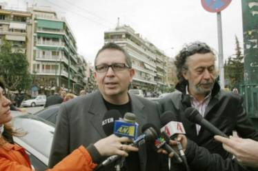 Ακροδεξιά, εκβιασμοί και κίτρινος τύπος