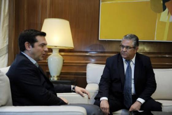 Κουτσούμπας τρολάρει Τσίπρα: “Αν είναι να διαπραγματευτείς για τα εργασιακά όπως έκανες το 17ωρο, καήκαμε”