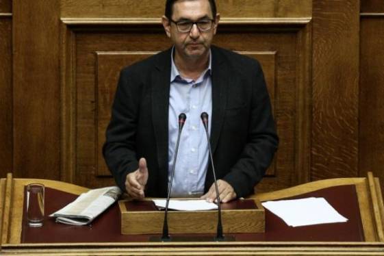 Μαντάς: Ήττα της κυβέρνησης η κατάργηση του ΕΚΑΣ
