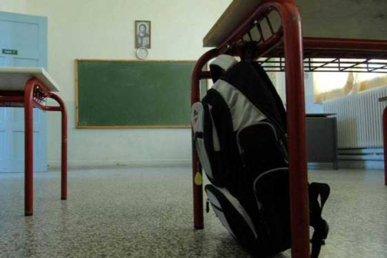 Ρέθυμνο: Ο Δήμος αναζητά χορηγούς για θρανία και καρέκλες στα σχολεία
