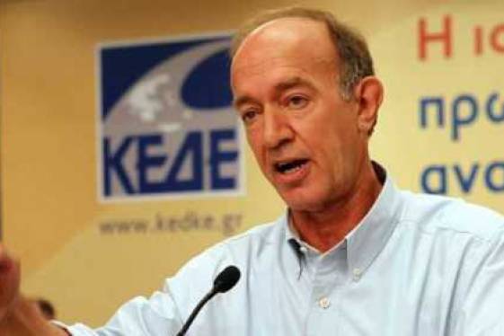 Παραίτηση – κόλαφος Σπύρου Τζόκα από την επιτροπή αναθεώρησης του Καλλικράτη