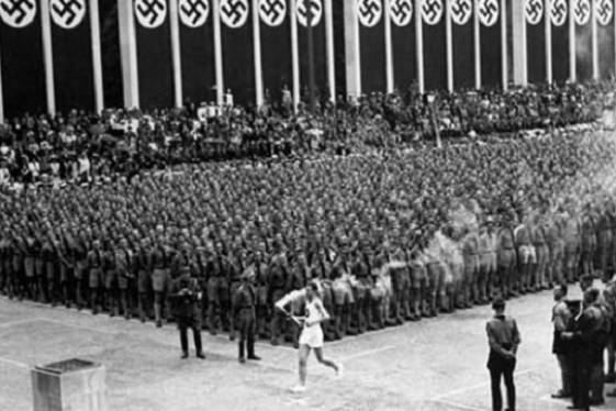 «Η ολυμπιακή φλόγα,μια θαυμασία ιδέα του Δρος Γκέμπελς»!