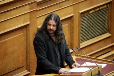 Βουλευτής της Χρυσής Αυγής ξυλοκόπησε αστυνομικό