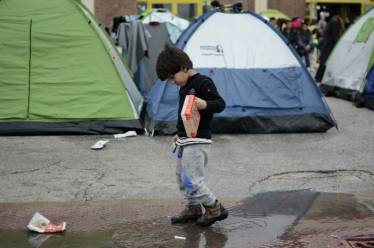 Απάνθρωπες συνθήκες για τους πρόσφυγες του καταυλισμού Ριτσώνας!