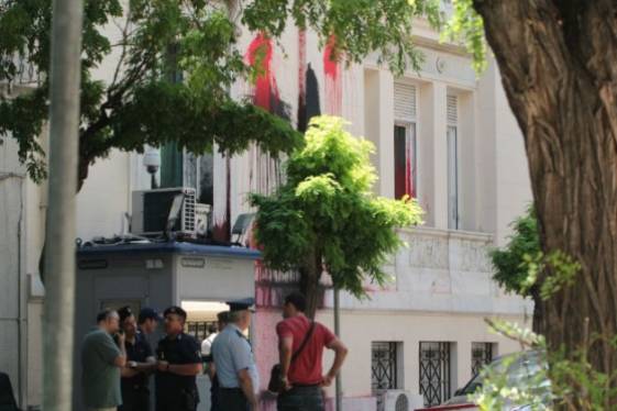 Αρνείται ότι συμμετείχε στην επίθεση του «Ρουβίκωνα»