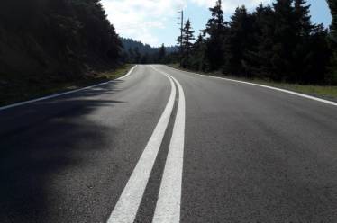 Ενισχύεται η ασφάλεια στις Επαρχιακούς Οδούς Πούντα – Καλάβρυτα και…