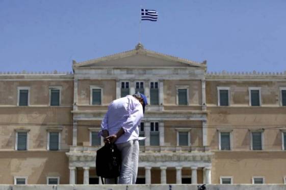 Ν.Χουντης: Θέλουν να περάσουν το μνημόνιο στο Σύνταγμα