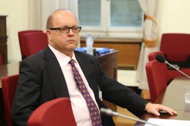 Αέραααααα! | Μνημείο καθεστωτικού κυνισμού από τον υιό Ψυχάρη