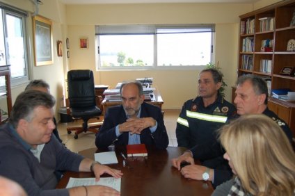 Σύσκεψη για την αντιμετώπιση των καταστροφών