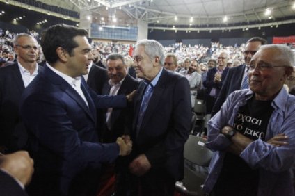 Βρομάνε, από μακριά!