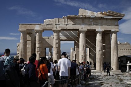 ΤτΕ: Mειωμένα τα έσοδα από τον τουρισμό το Α’ εξάμηνο…