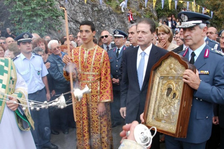 Στη σκιά του Πολύδωρα