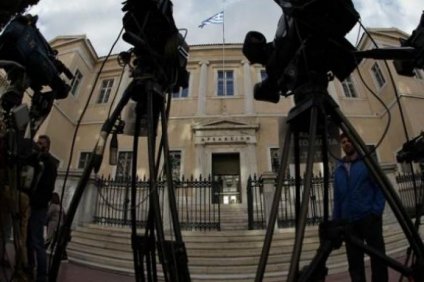 Η κυβέρνηση σε περιδίνηση