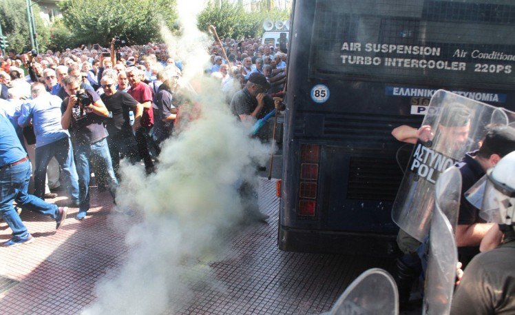 Η ΚΥΒΕΡΝΗΣΗ ΠΟΥ ΘΑ ΚΑΤΑΡΓΟΥΣΕ ΤΑ ΜΑΤ ΚΑΤΑΣΤΕΛΛΕΙ ΤΟΥΣ ΣΥΝΤΑΞΙΟΥΧΟΥΣ