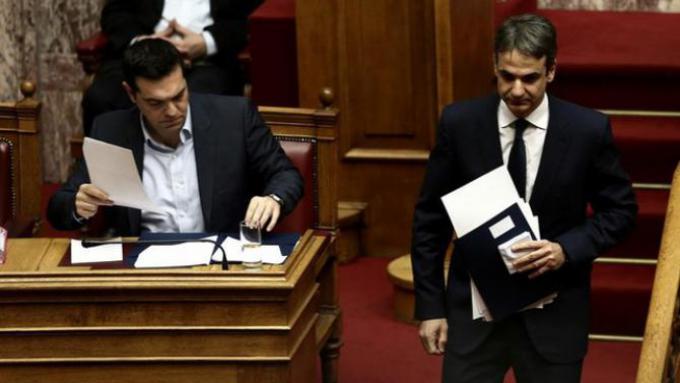 Συζήτηση στη Βουλή για τη διαπλοκή: Διαπλέκομαι, διαφθείρεσαι, ζημιώνεται