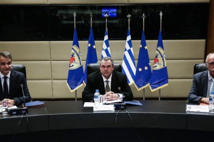 Συμφωνία Καμμένου-Μητσοτάκη για υποχρεωτική στράτευση στα 18 έτη
