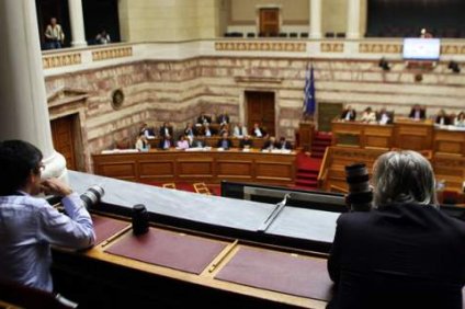 Συμβιβασμός ή ρήξη και εκλογές;