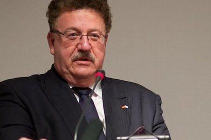 Ο Φούχτελ ξανάρχεται!