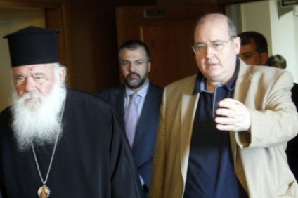Ποιος (συν)κυβερνά αυτόν τον τόπο;
