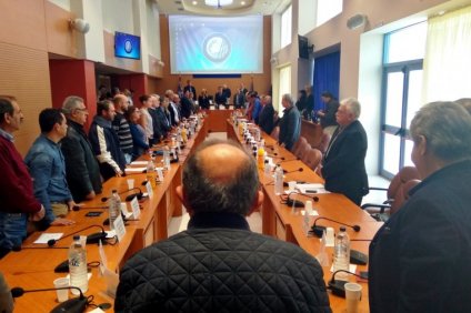 Το Περ. Συμβούλιο τίμησε τον πρώην ΠτΔ Κωστή Στεφανόπουλο