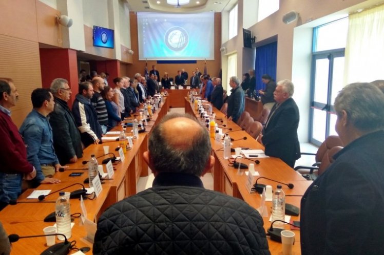 Το Περ. Συμβούλιο τίμησε τον πρώην ΠτΔ Κωστή Στεφανόπουλο