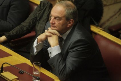 Δυσφορία στο καραμανλικό στρατόπεδο