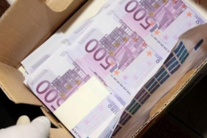 Στράγγιξαν τα χρήματα από τα… στρώματα, στέρεψαν οι αποταμεύσεις