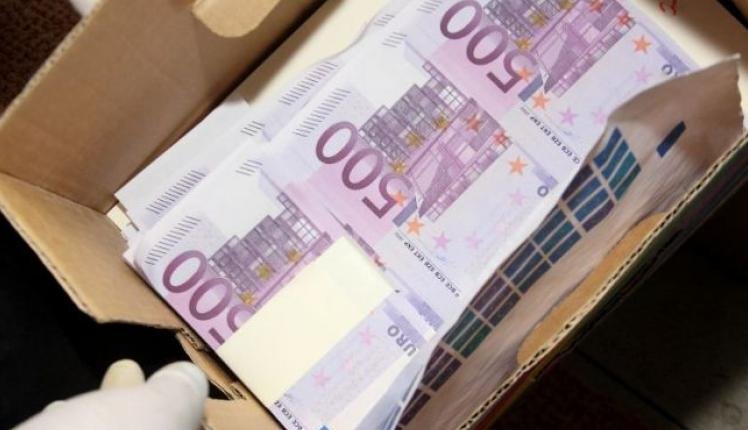 Στράγγιξαν τα χρήματα από τα… στρώματα, στέρεψαν οι αποταμεύσεις