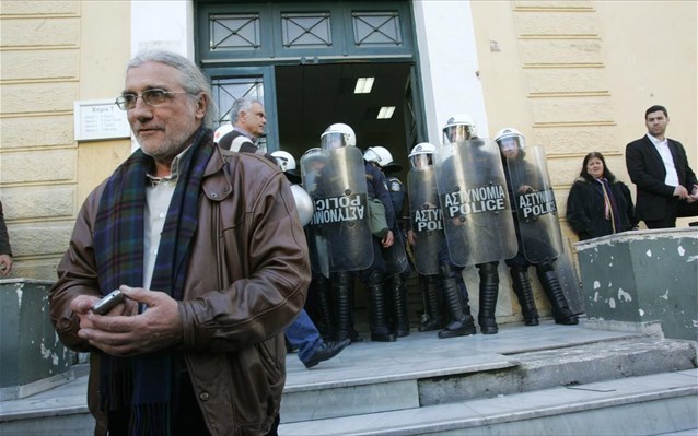 Όλοι/ες στα δικαστήρια σήμερα | Να σταματήσει η δίωξη του Π. Αντωνόπουλου